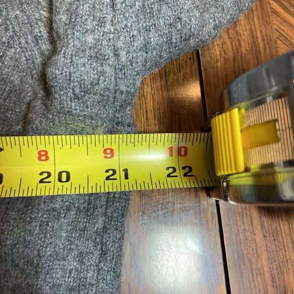 Gap Lambswool Sweater Men XL Heather Grey Bear Graphic Crew Casual Comfort - Picture 4 of 7